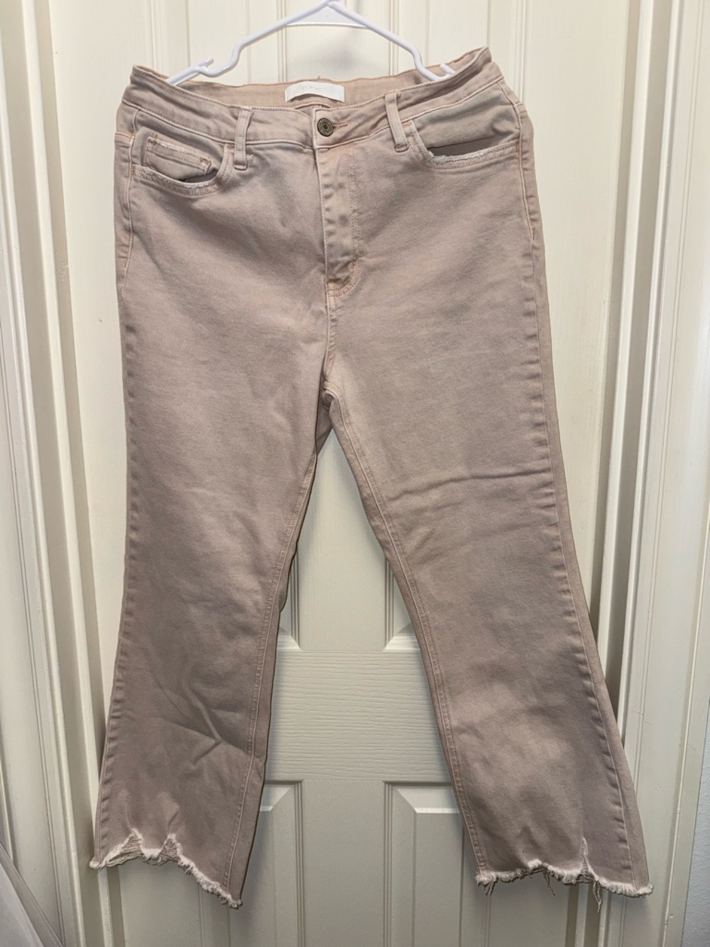 Vervet size 30, Mid rise cropped flare, blush colored jeans